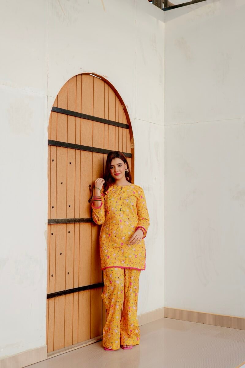 SUNEHRI BAHAR | 2PC | STITCHED